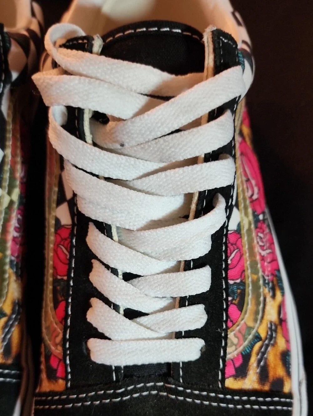 Men's Black & Pink Floral Leopard VANS Casual Sneakers Sz. 9.5